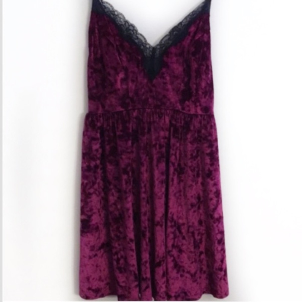 NWT Betsy Johnson crushed velvet slip nightie